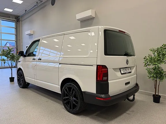 Volkswagen Transporter 2021 photo 2