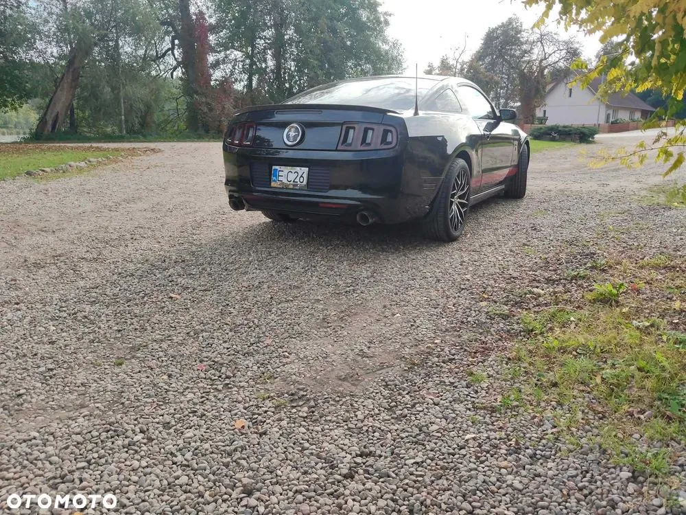 Ford Mustang 2014 photo 2