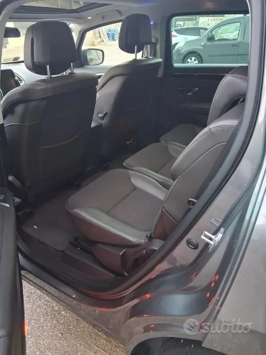 Renault Espace 2015 photo 5