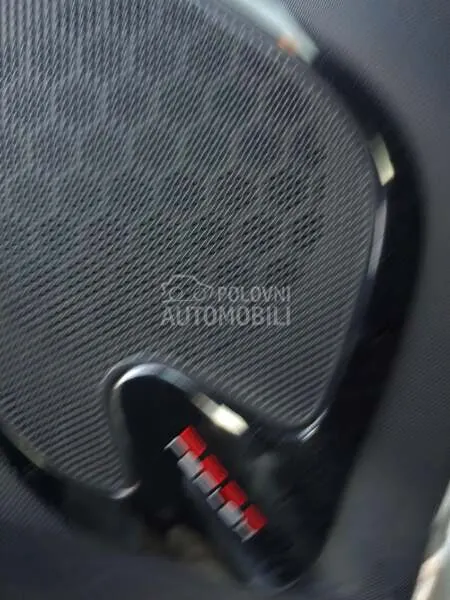 Renault Clio 2013 photo 4