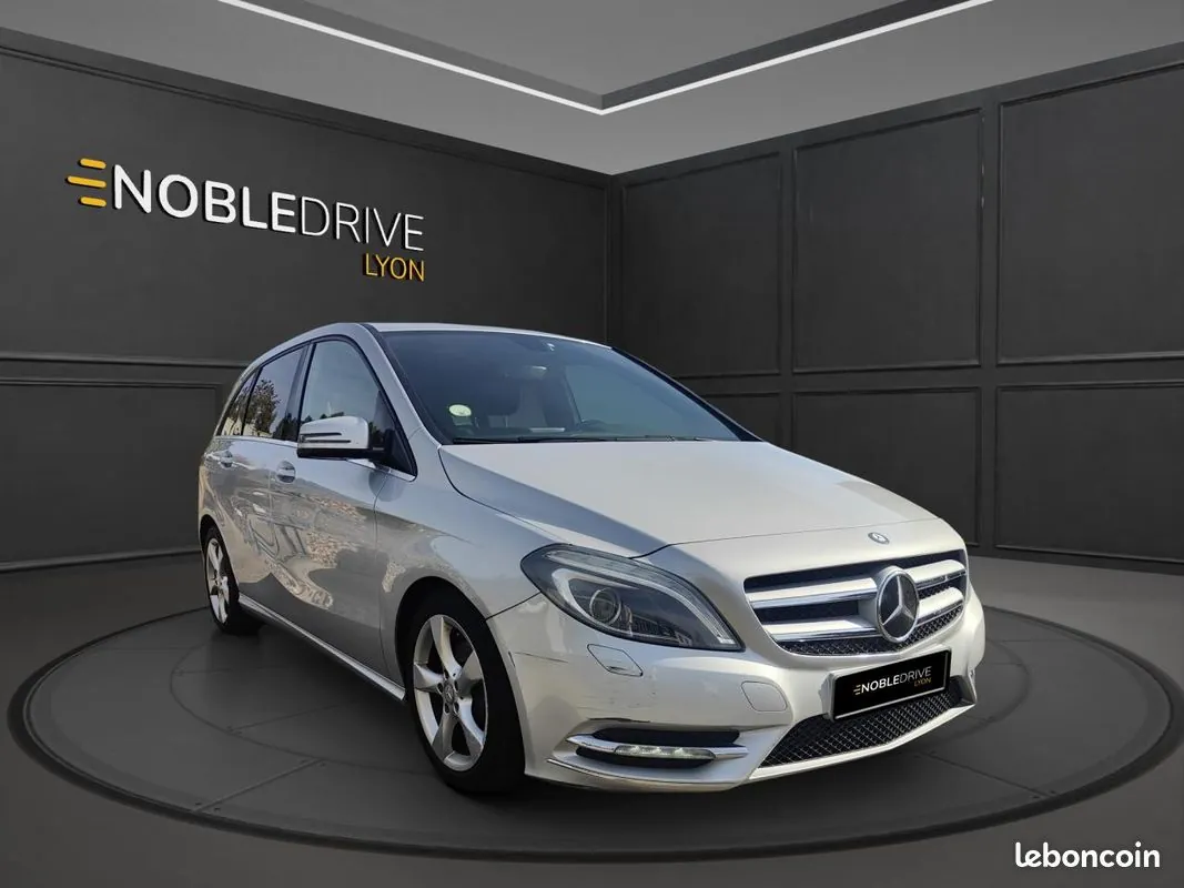 Mercedes-Benz B-Class 2013 photo 3