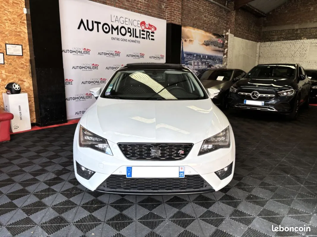 Seat Leon 2015 photo 2