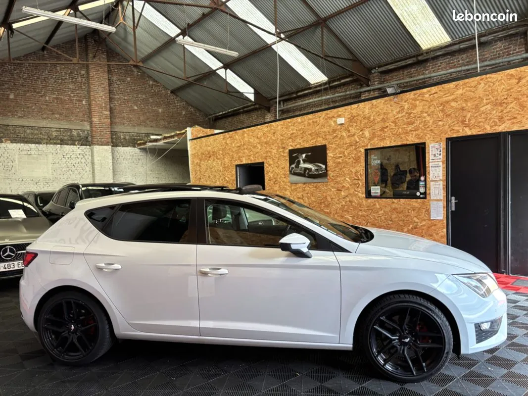 Seat Leon 2015 photo 4