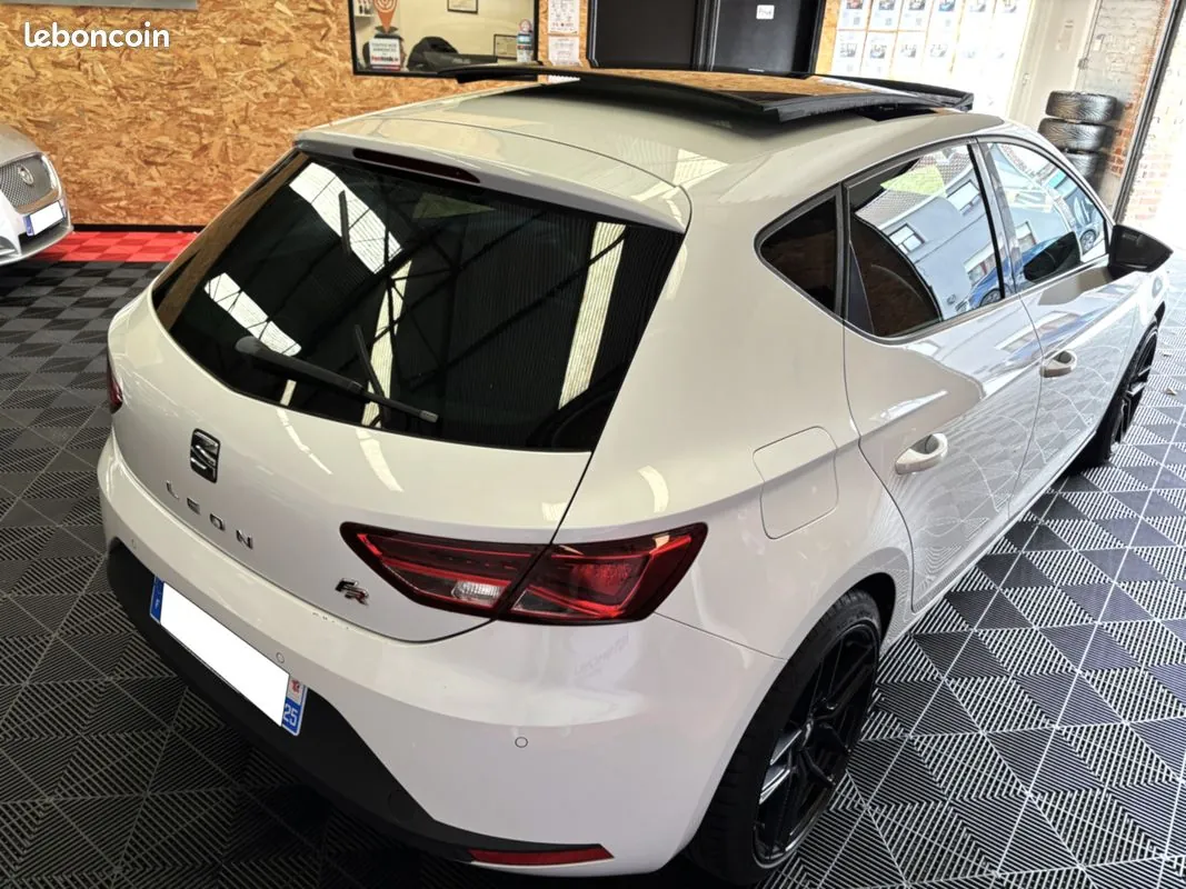 Seat Leon 2015 photo 5