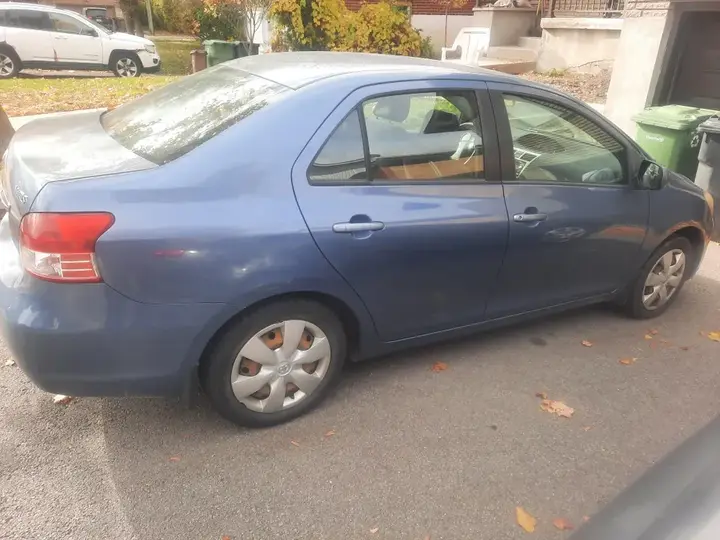 Toyota Yaris 2007 photo 3