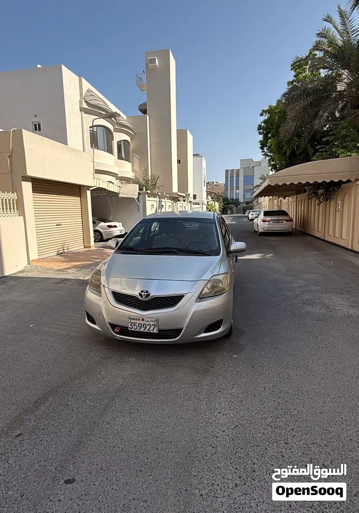 Toyota Yaris 2010 photo 2