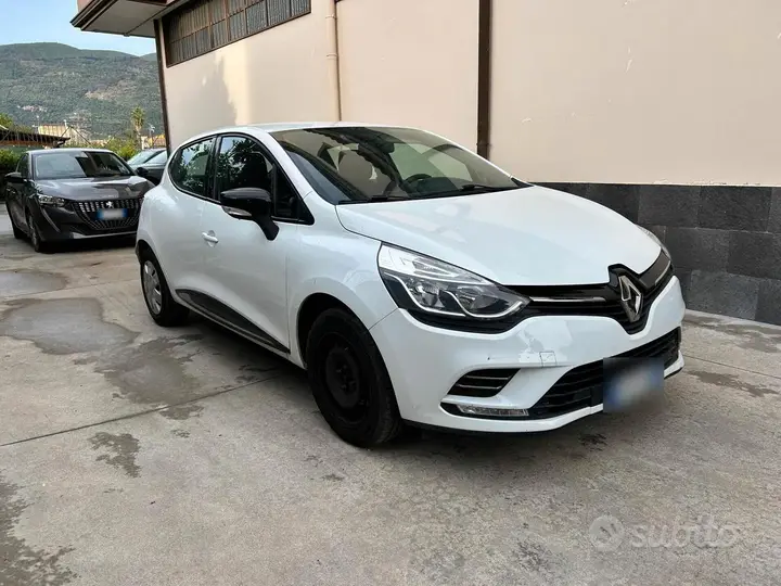 Renault Clio 2018 photo 3