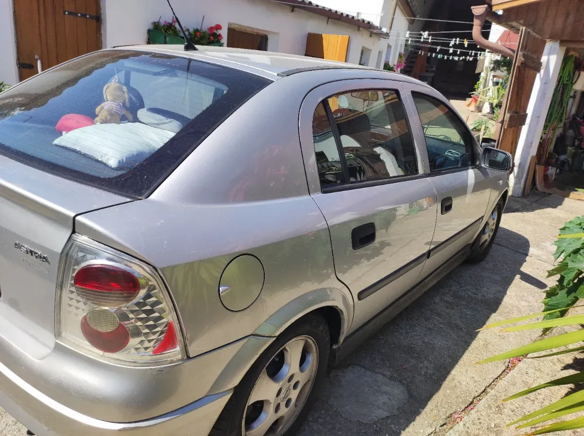 Opel Astra 2001 photo 3