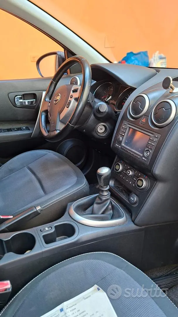Nissan Qashqai 2010 photo 5