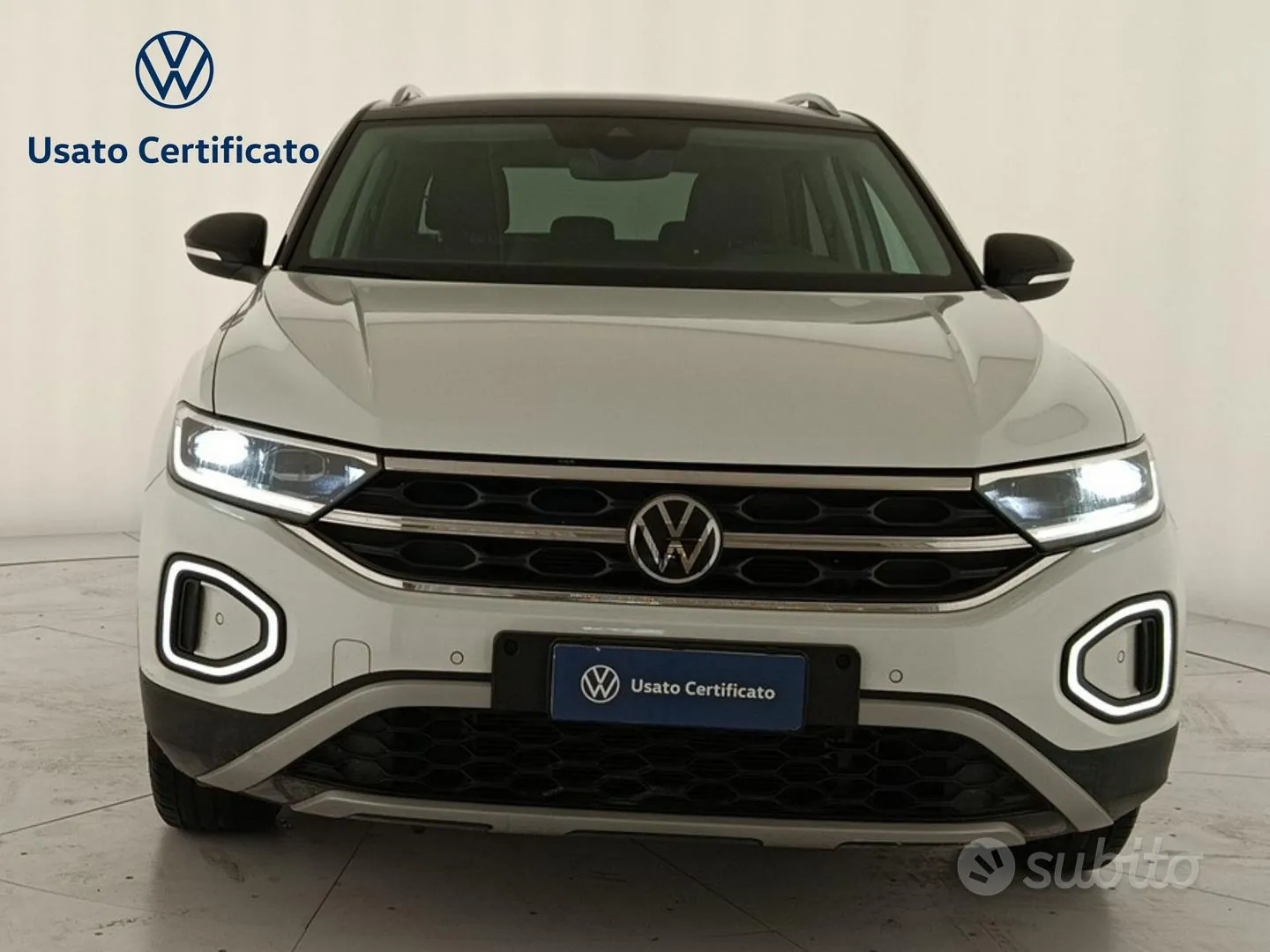 Volkswagen T-Roc 2023 photo 2