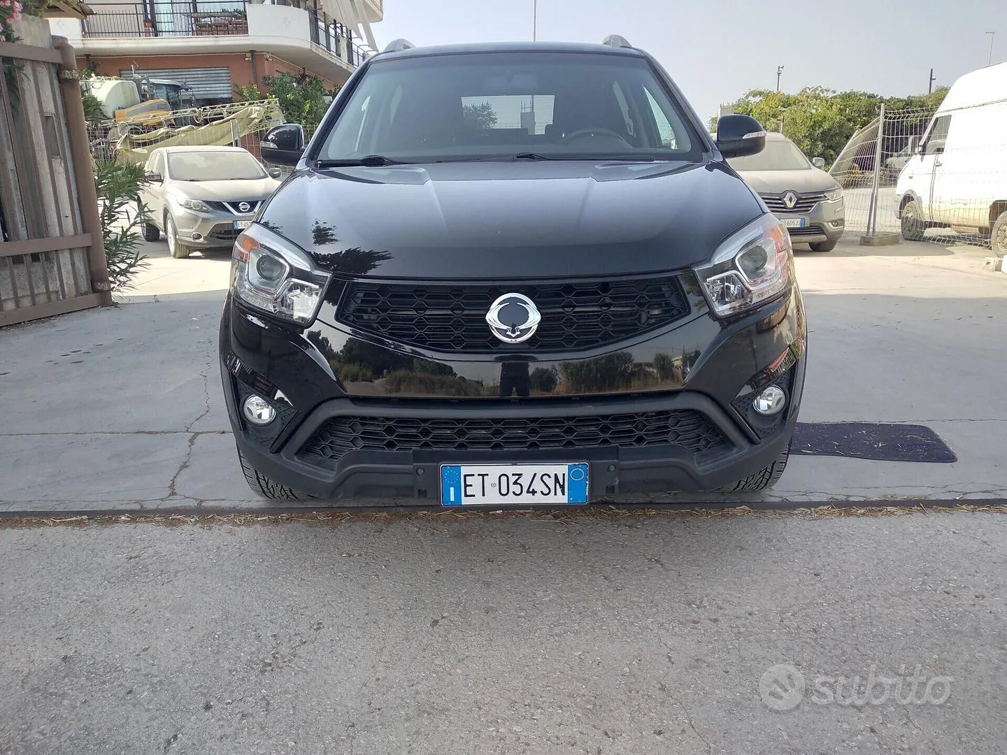 KG Mobility Korando 2014 photo 2