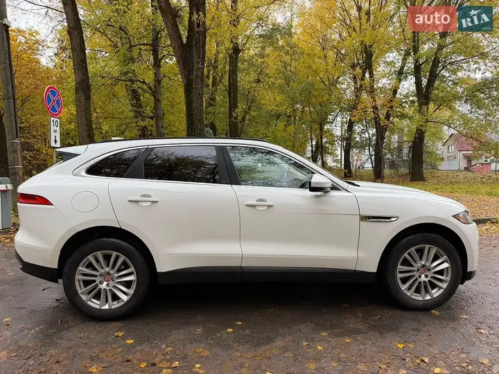 Jaguar F-Pace 2016 photo 3