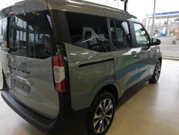 Ford Tourneo Courier 2024 photo 3
