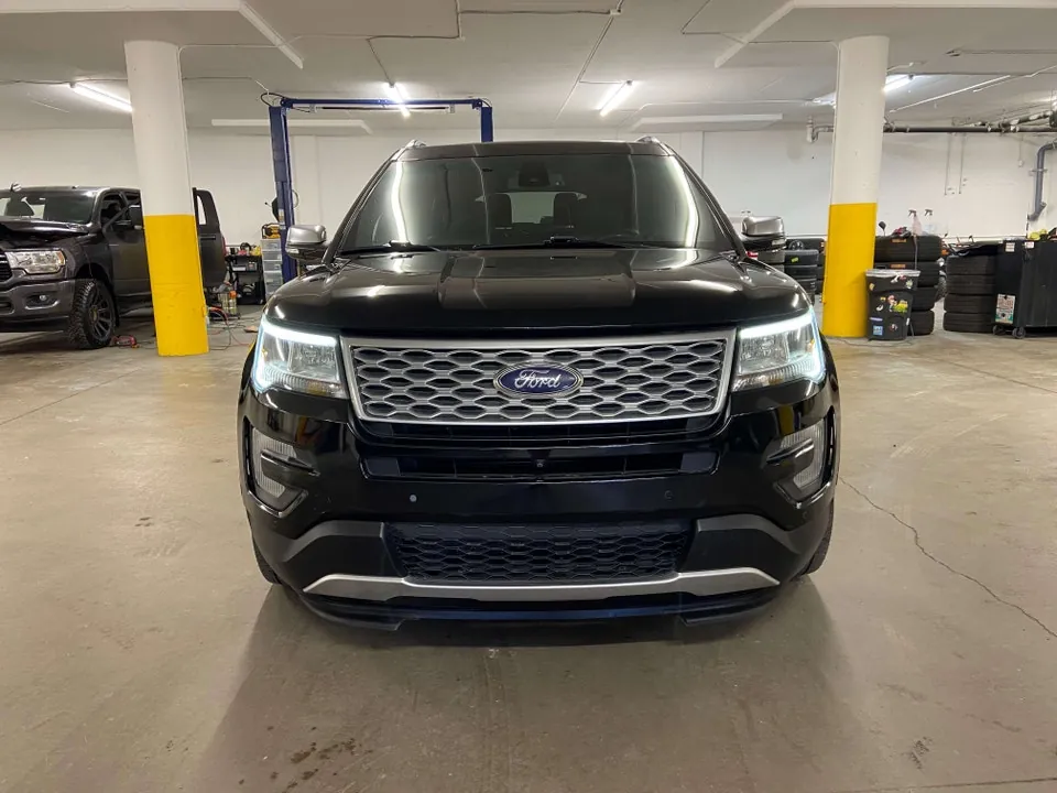 Ford Explorer 2016 photo 2