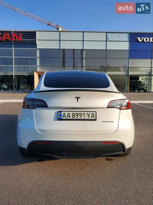 Tesla Model Y 2022 photo 5
