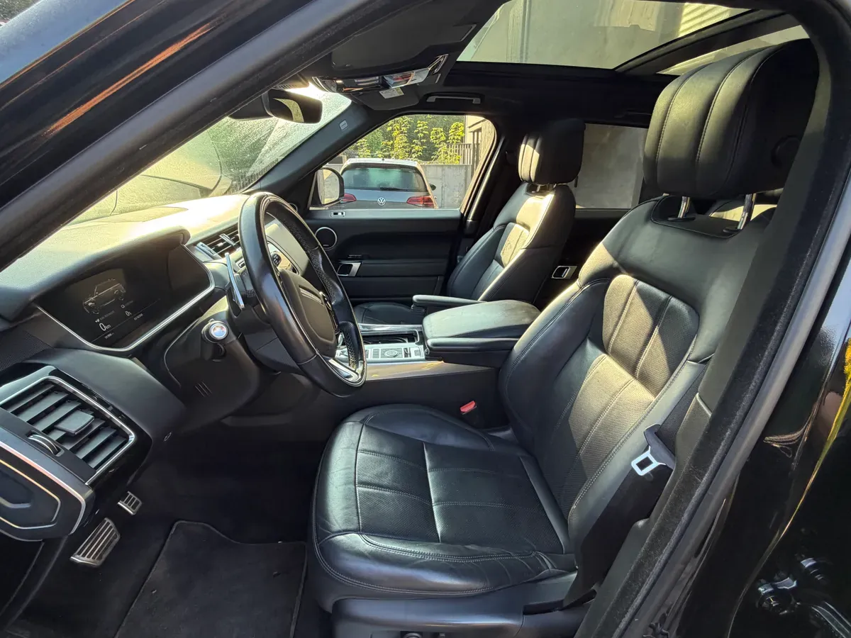 Land Rover Range Rover Sport 2018 photo 2