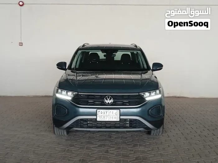 Volkswagen T-Roc 2024 photo 2