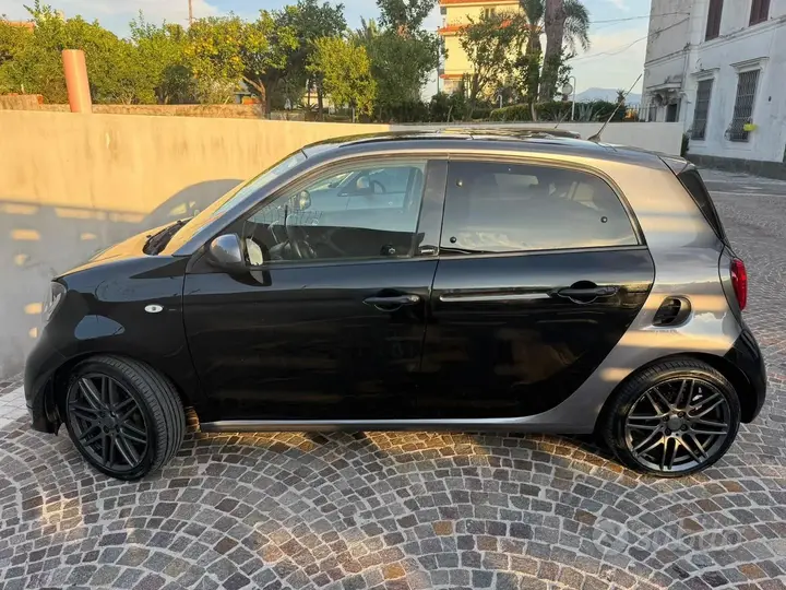 Smart Forfour 2018 photo 2