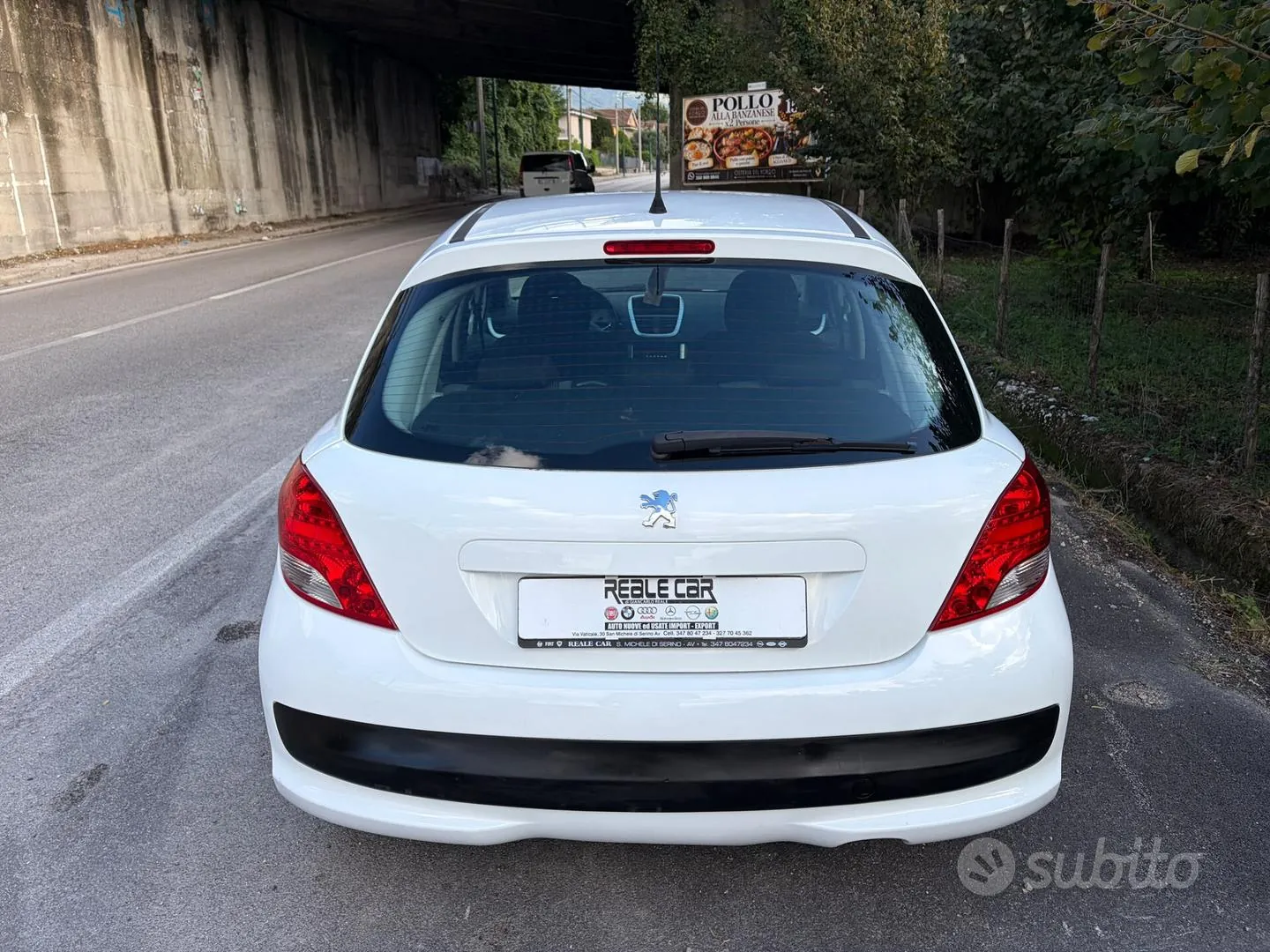 Peugeot 207 2012 photo 4