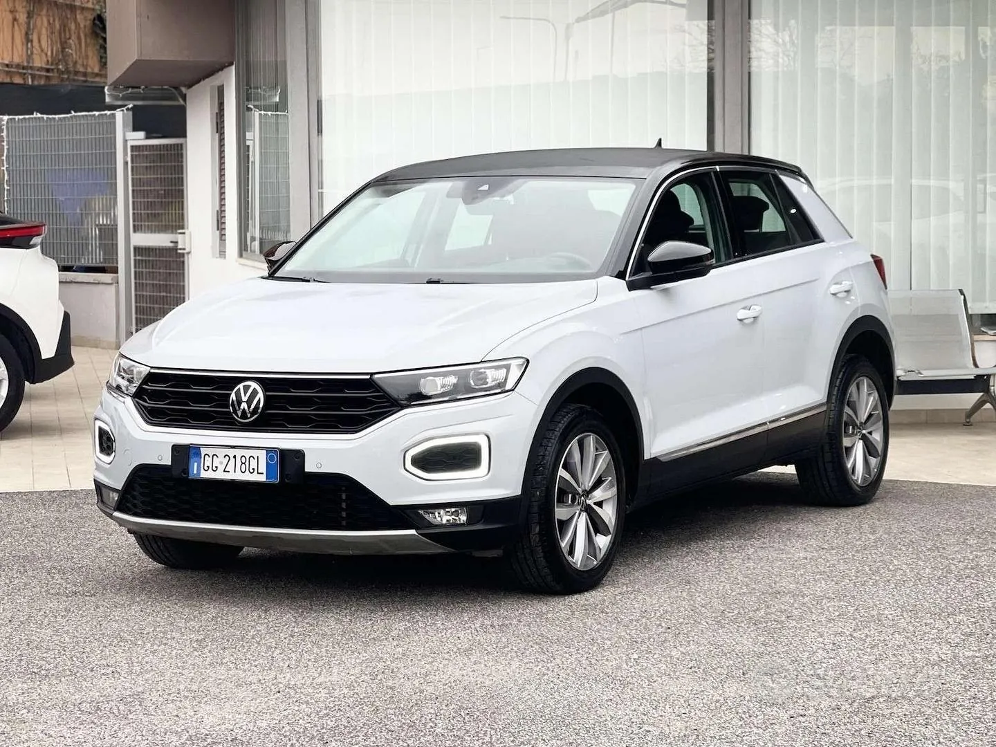Volkswagen T-Roc 2021 photo 3