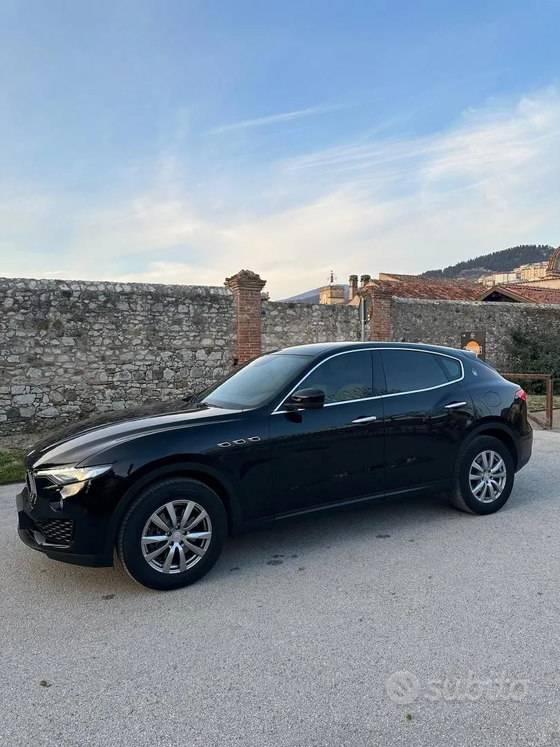 Maserati Levante 2017 photo 2