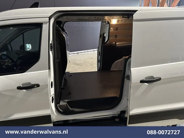 Ford Transit Connect 2022 photo 2
