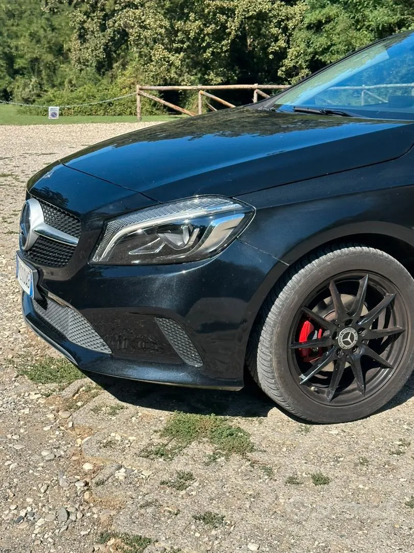 Mercedes-Benz A180D 2017 photo 3