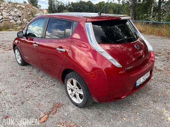 Nissan Leaf 2013 photo 4