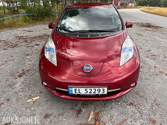 Nissan Leaf 2013 photo 2