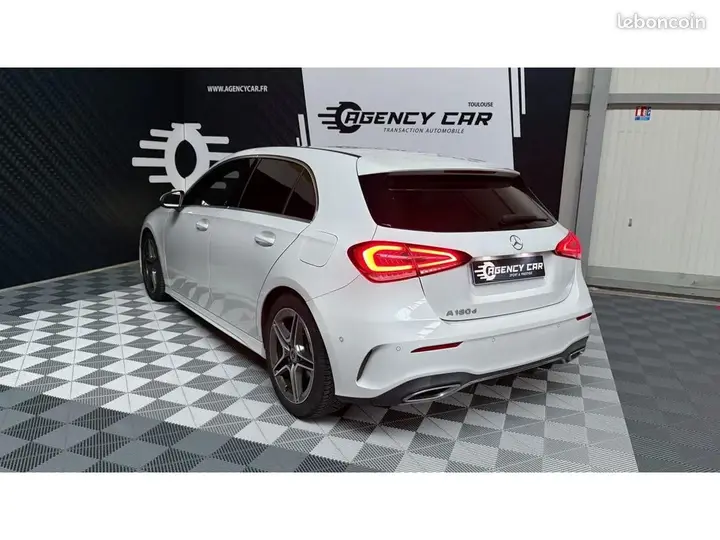 Mercedes-Benz A-Class 2019 photo 3