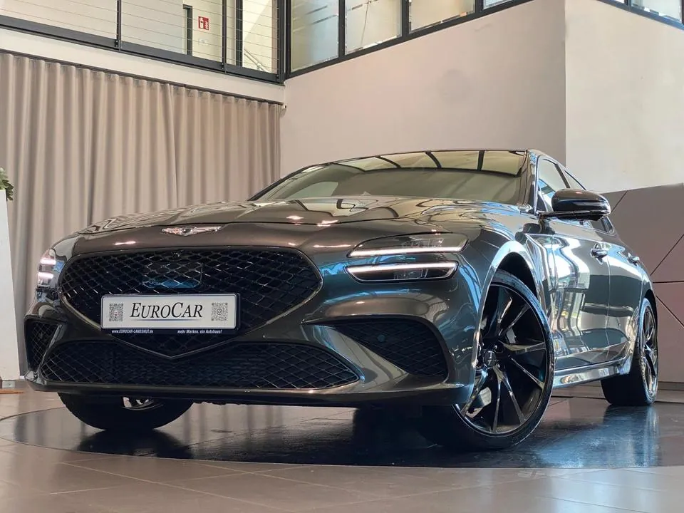 Genesis G70