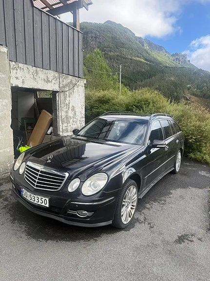 Mercedes-Benz E280 2007 photo 2