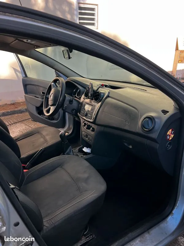 Dacia Sandero 2017 photo 3
