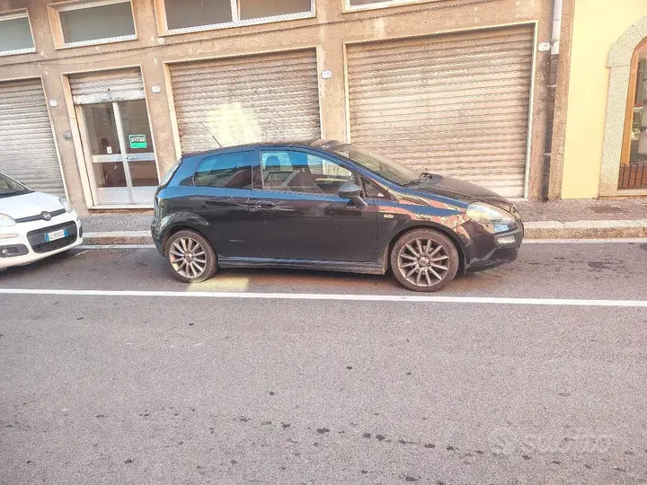 Fiat Punto Evo 2010 photo 3