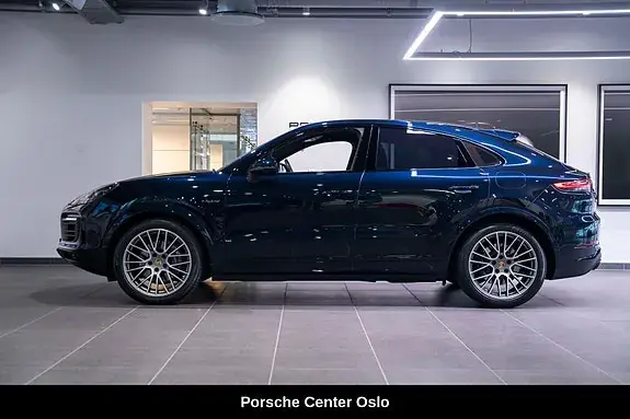 Porsche Cayenne 2023 photo 2