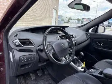 Renault Grand Scenic 2013 photo 3