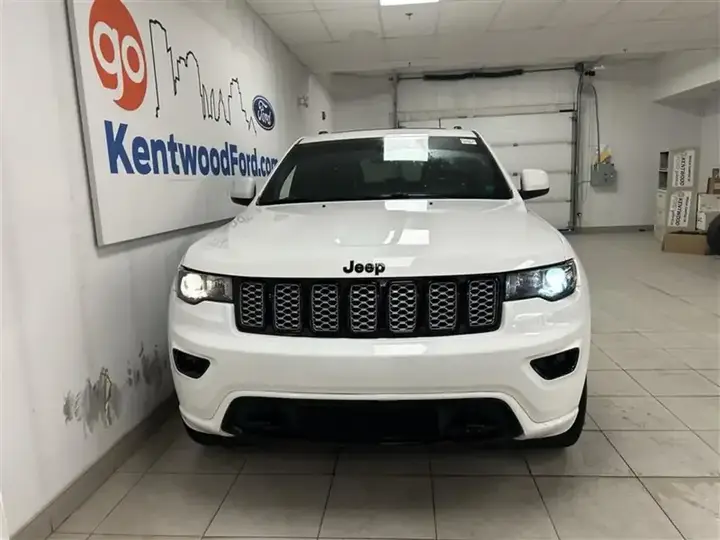 Jeep Grand Cherokee 2019 photo 3