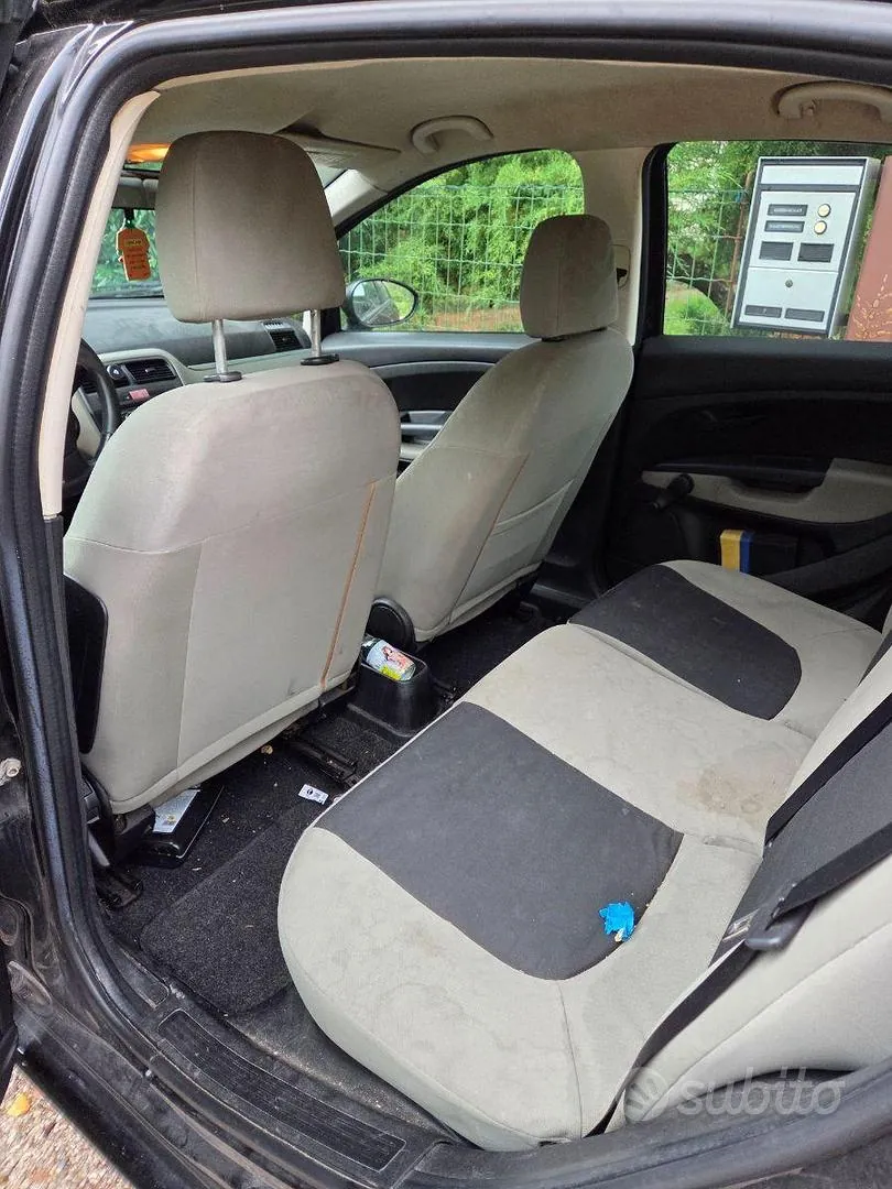Fiat Grande Punto 2007 photo 3