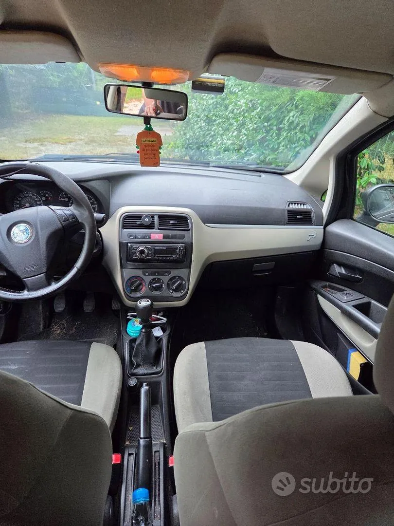 Fiat Grande Punto 2007 photo 5