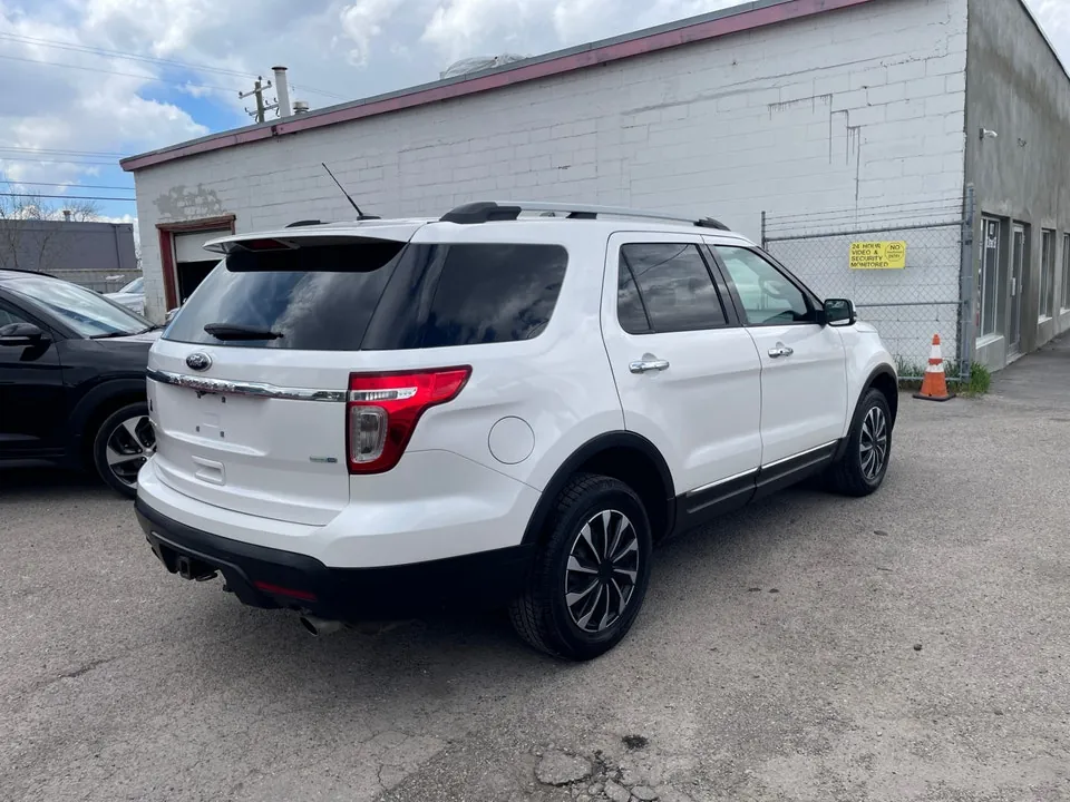 Ford Explorer 2015 photo 4
