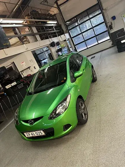 Mazda 2