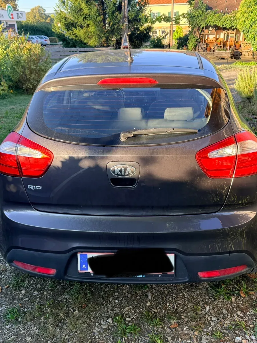 Kia Rio 2013 photo 2