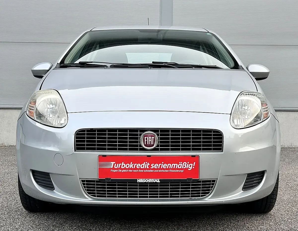 Fiat Grande Punto 2009 photo 3