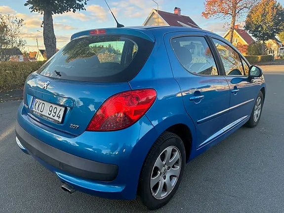 Peugeot 207 2008 photo 3