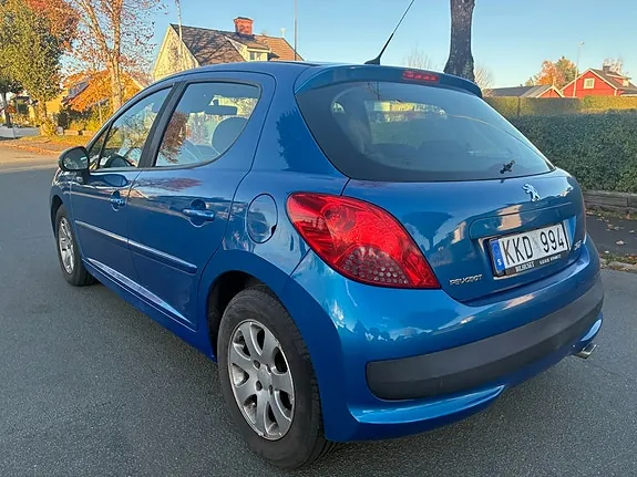 Peugeot 207 2008 photo 4