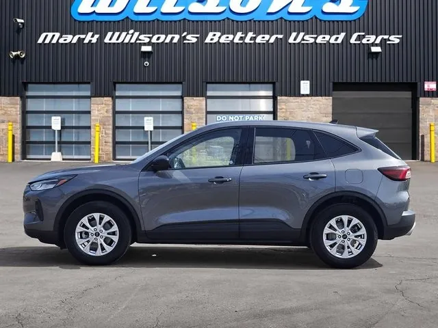 Ford Escape 2025 photo 2