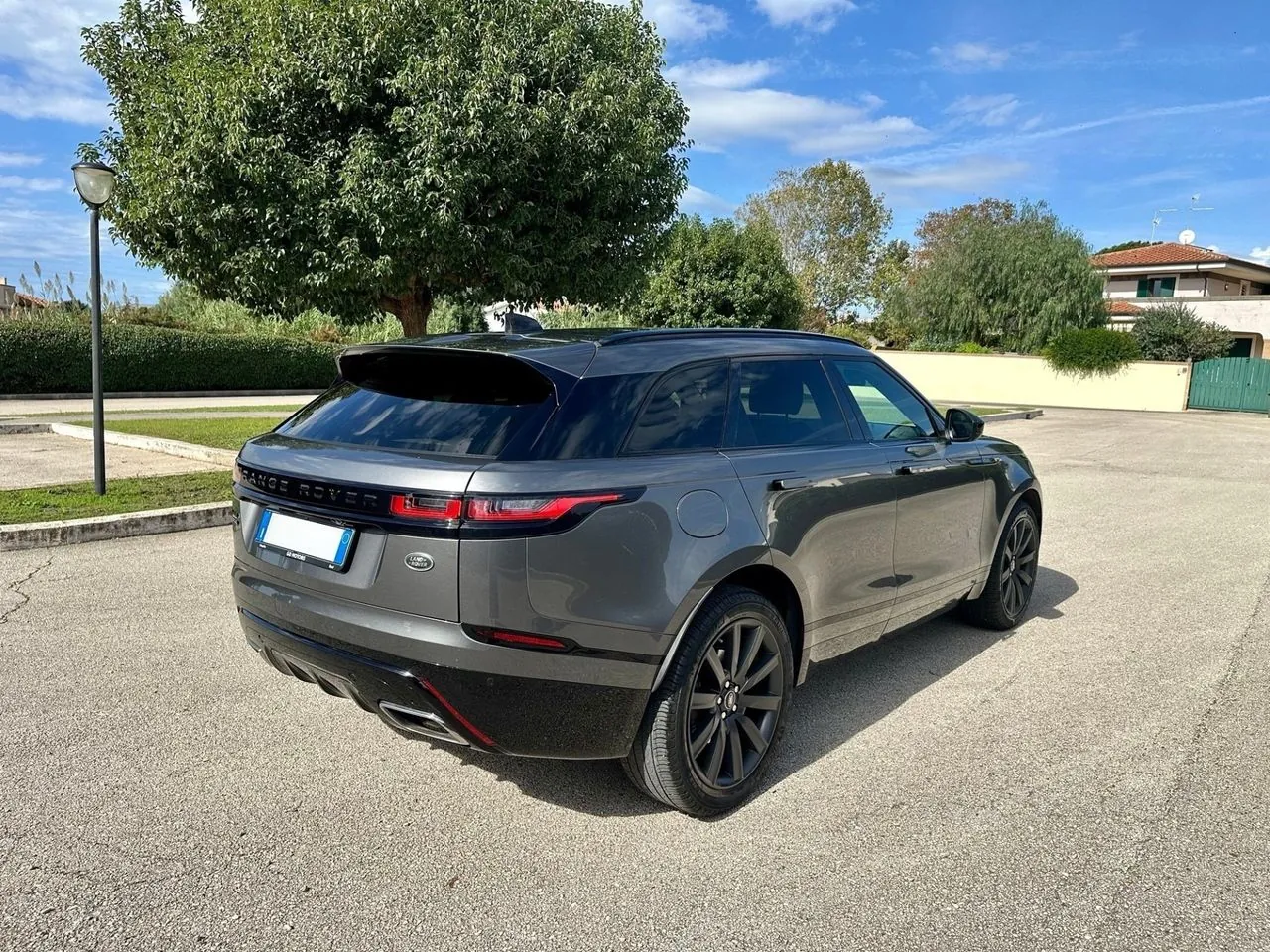 Land Rover Range Rover Velar 2018 photo 4