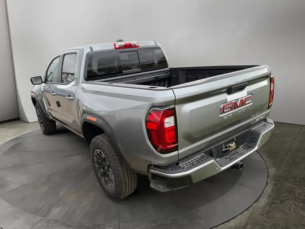 GMC Canyon 2026 photo 3