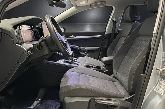Volkswagen Golf I 2026 photo 5