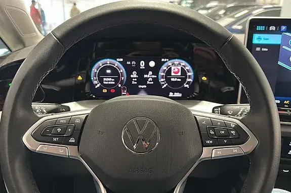 Volkswagen Golf I 2026 photo 4